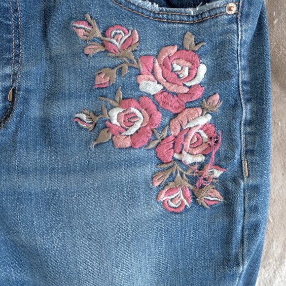 Garage - Women's jeans w/ Pink Floral Embroidery - Picture 4 of 8